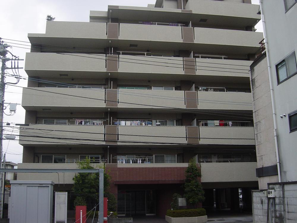 Local appearance photo. Local (11 May 2013) Shooting