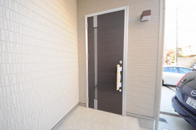 Entrance. Local (11 May 2013) Shooting