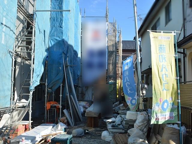 Local appearance photo. Kodaira Suzukicho 1-chome local photo Building 2 (center back) 2013 / 12 / 13 shooting