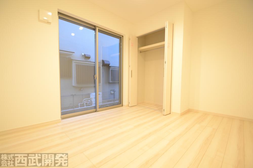 Non-living room. D Building