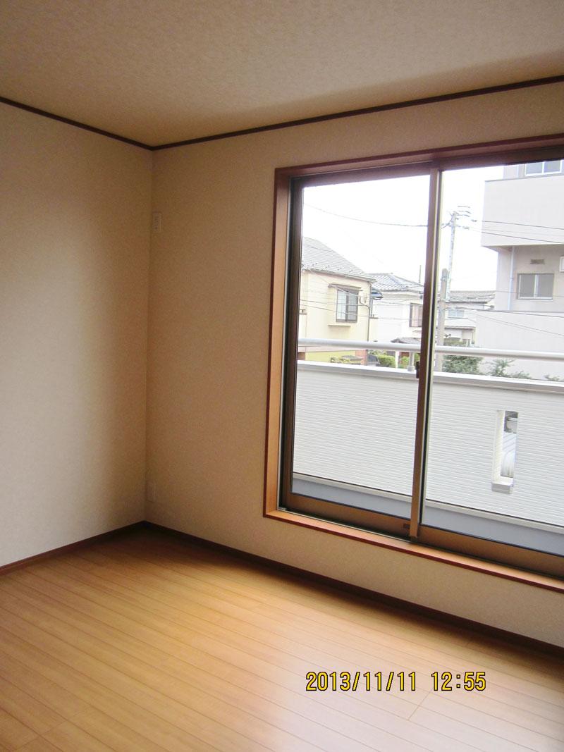 Non-living room. Indoor (11 May 2013) Shooting