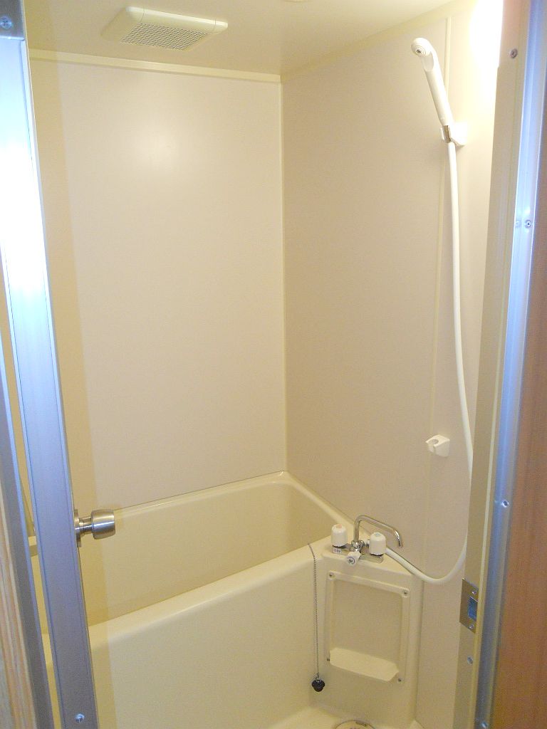 Bath. Also spacious bathroom washing place ☆