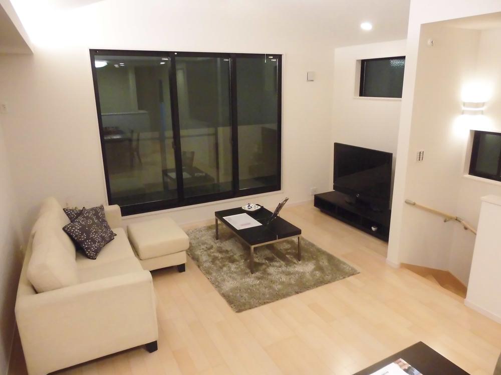 Living. I placed the furniture