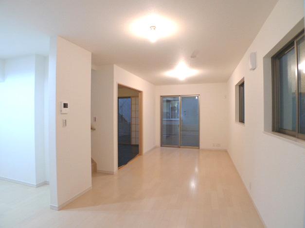 Living. Living Room (1 Building)