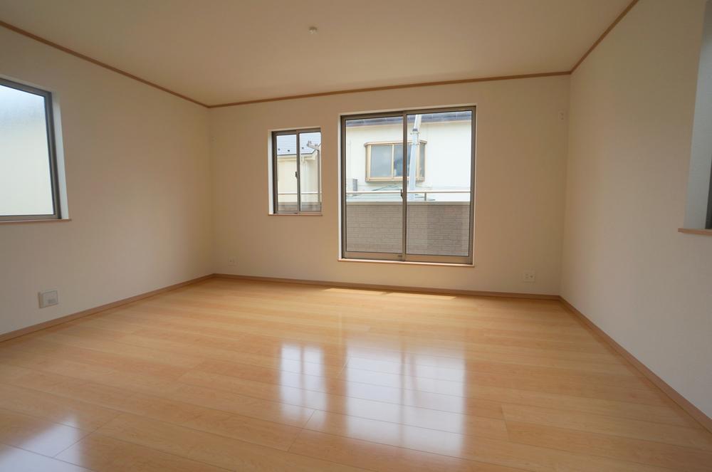 Non-living room. Local Photos