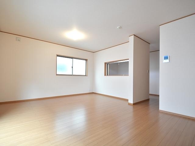 Living. 1-2 Building living