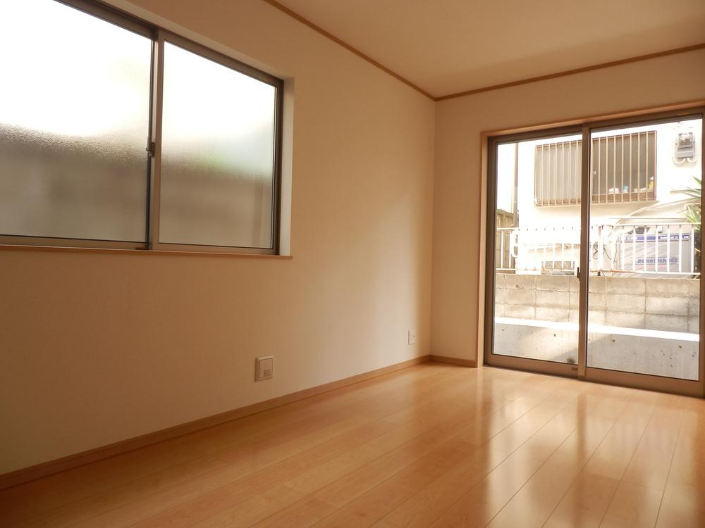 Non-living room. Indoor (July 2013) Shooting