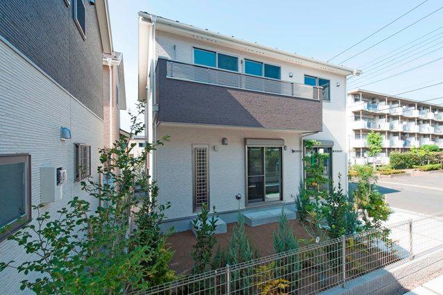 Local appearance photo. Building 2 appearance (H25. 8 May) Shooting