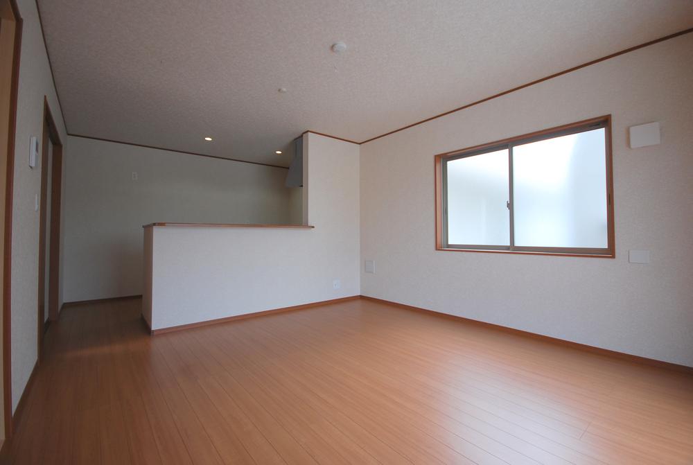 Same specifications photos (living). Example of construction