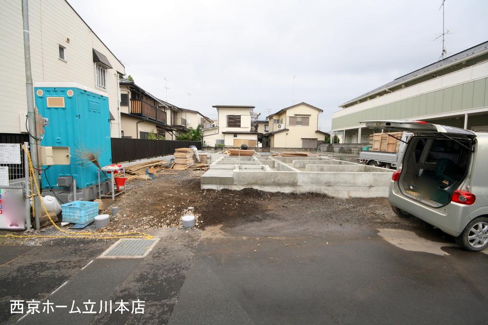 Local photos, including front road. Local Photos