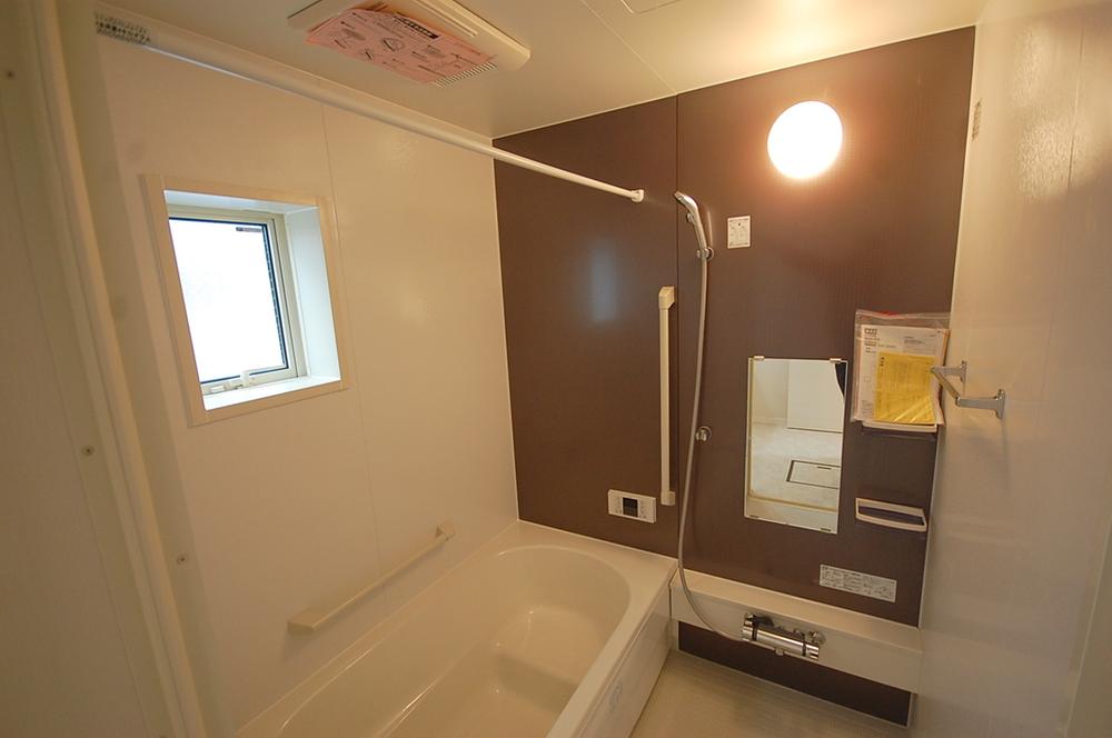 Same specifications photo (bathroom). Example of construction