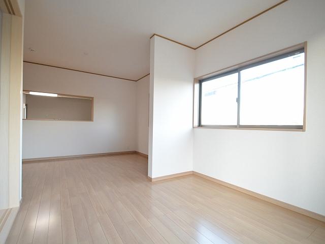 Living. Building 2 LDK