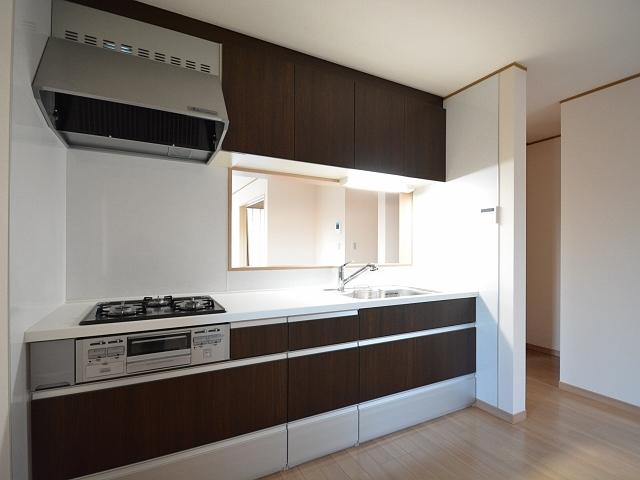 Kitchen. Building 2 kitchen