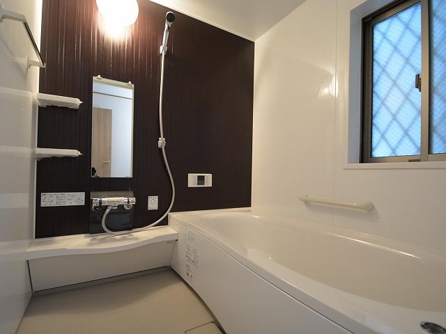 Bathroom. Building 2 bathroom