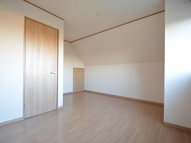 Non-living room. Building 2 3F Western-style