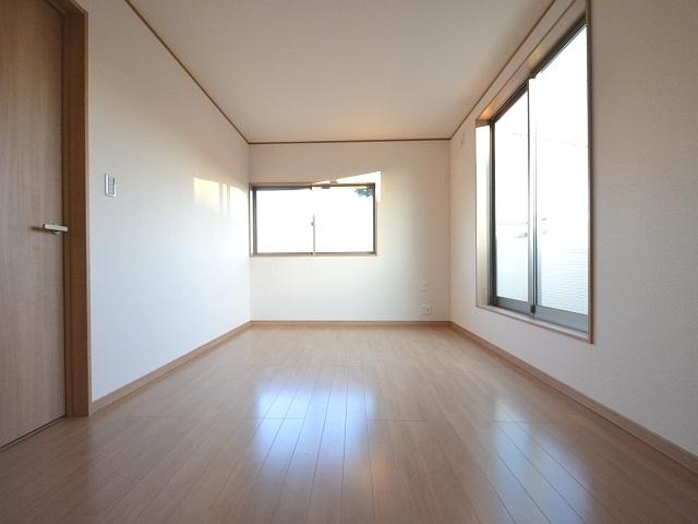 Non-living room. Building 2 3F Western-style