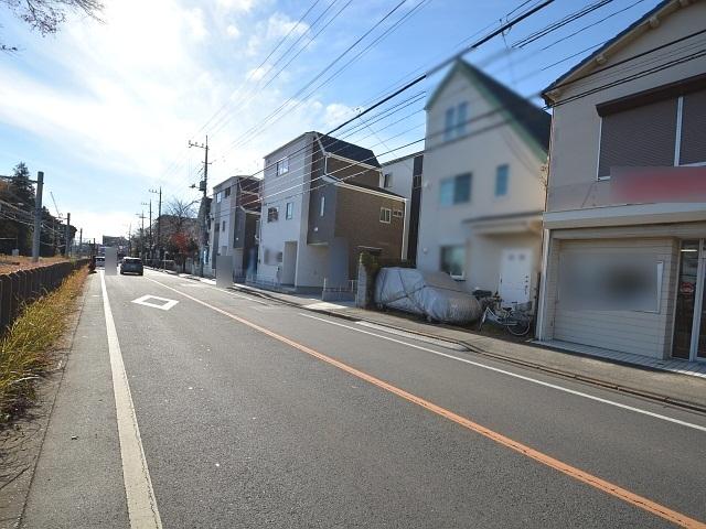 Contact road situation