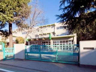 Primary school. Kodaira stand Xiaoping 1993m to the first elementary school