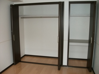 Living and room. ☆ Western style room closet ☆