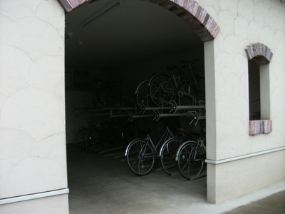 Other common areas. ☆ Covered parking lot ☆