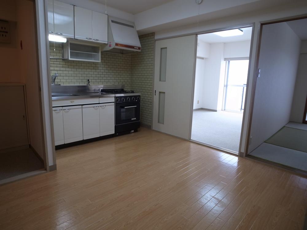 Living. Indoor (11 May 2013) Shooting