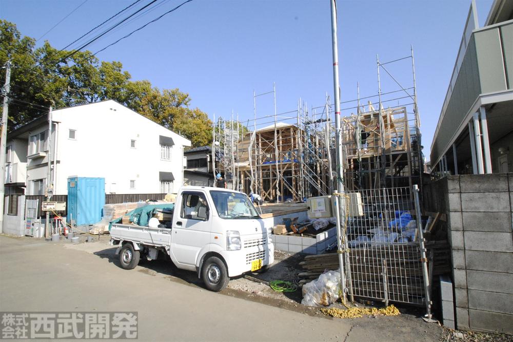 Local photos, including front road. Local (11 May 2013) Shooting This selling local