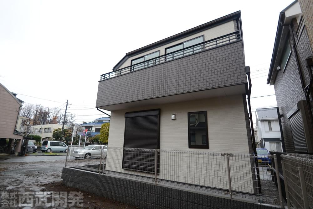 Local appearance photo. Local (12 May 2013) Shooting Building 2