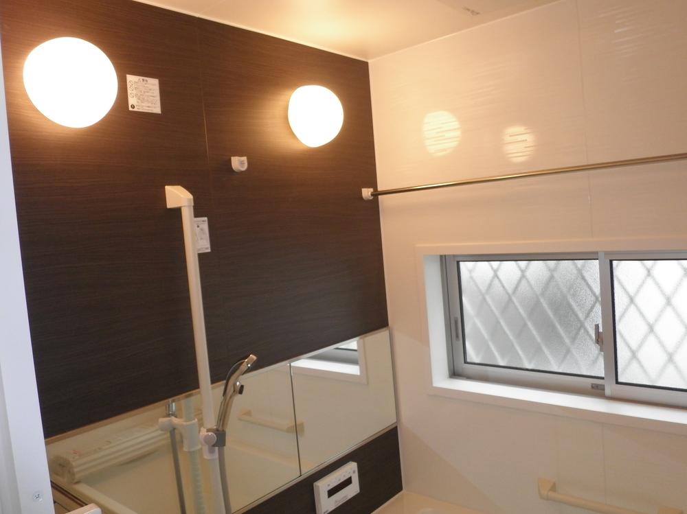 Same specifications photo (bathroom)