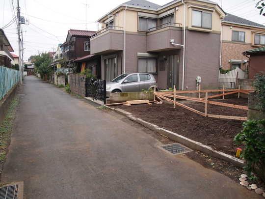 Local photos, including front road. Frontal road