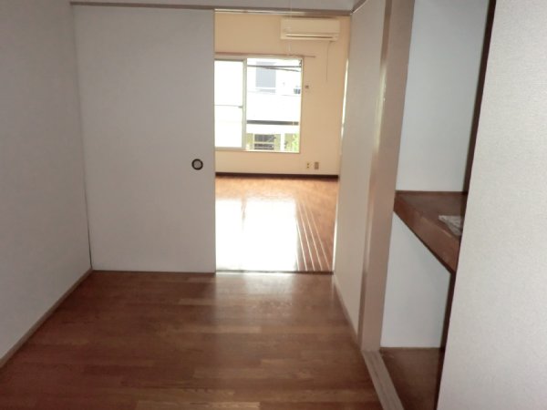 Living and room