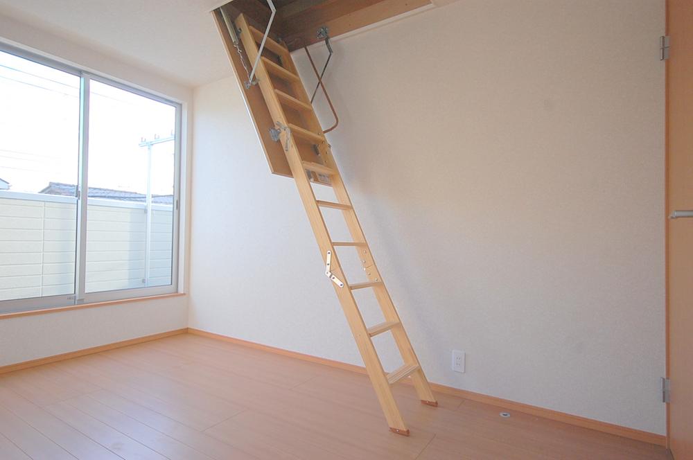 Non-living room. Example of construction