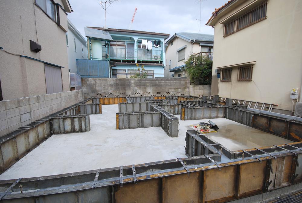 Local appearance photo. Local shooting