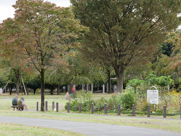 Surrounding environment. Higashiyamato South Park (about 1930m / A 25-minute walk)