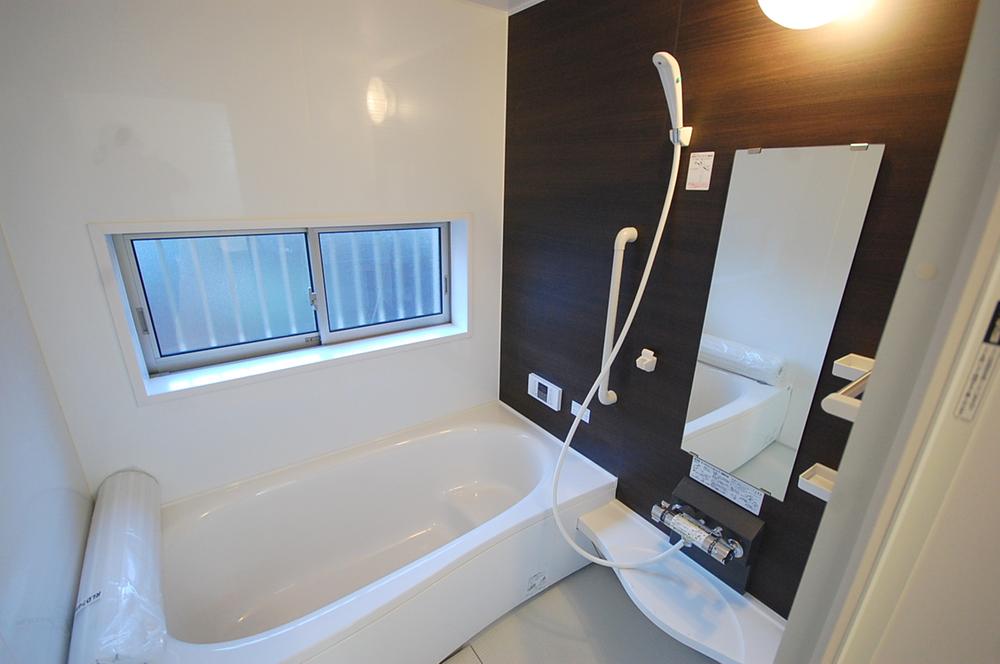 Bathroom. Building B Indoor (12 May 2013) Shooting