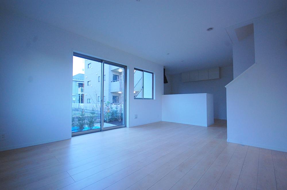 Living. Building C Indoor (12 May 2013) Shooting