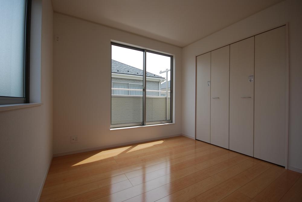 Same specifications photos (Other introspection). Western-style construction cases