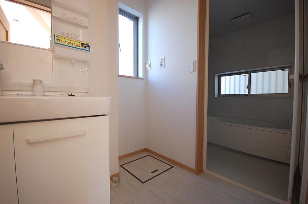 Same specifications photos (Other introspection). Example of construction