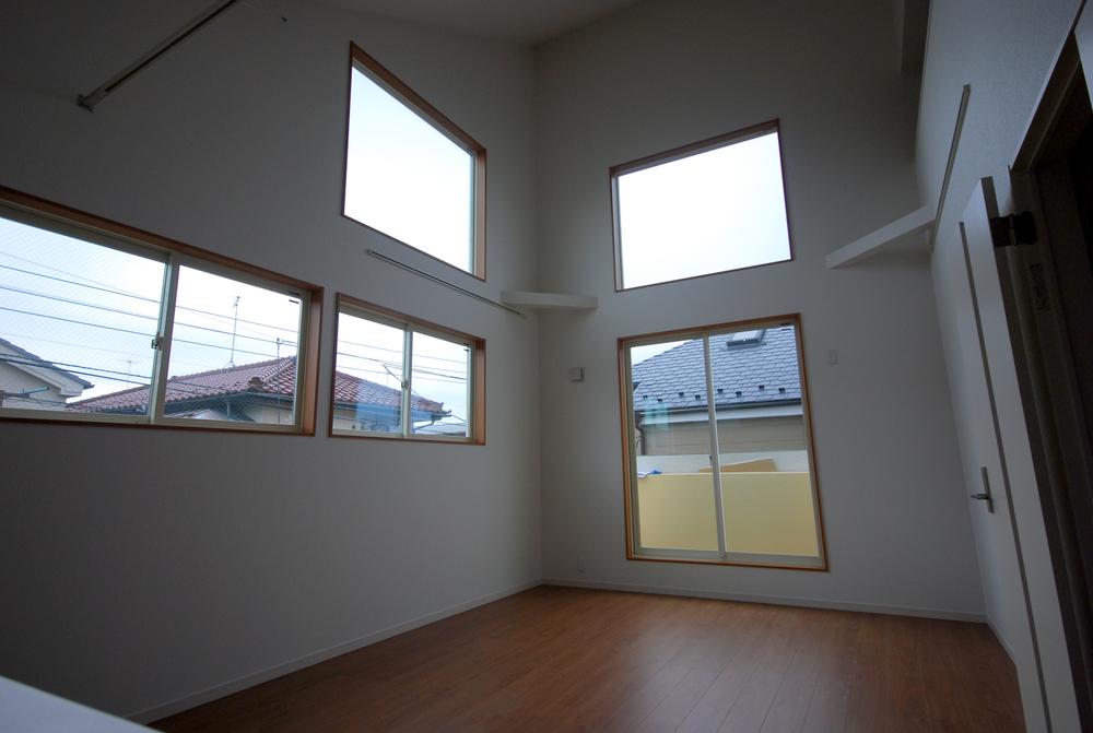 Living. 2013 November shooting