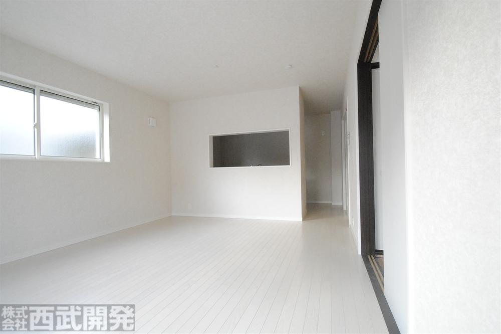 Living. LDK15 Pledge Counter Kitchen