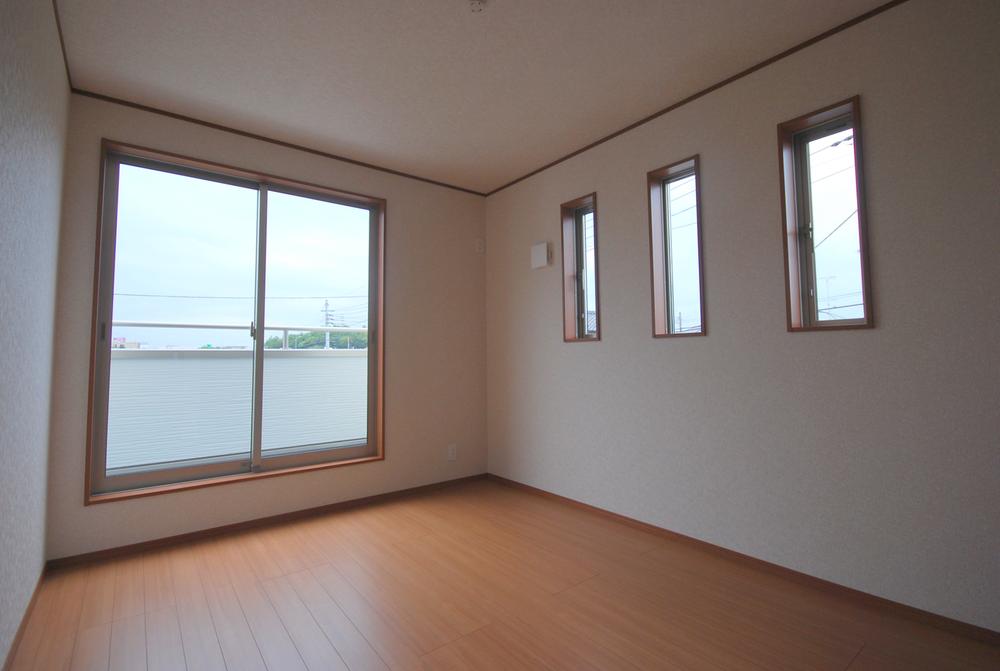 Same specifications photos (Other introspection). Example of construction