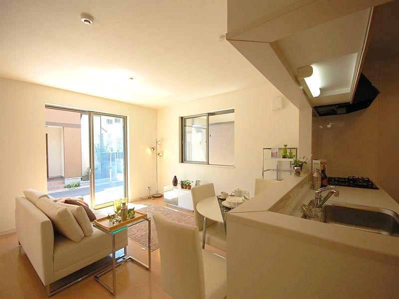 Building plan example (exterior photos). Appearance construction cases