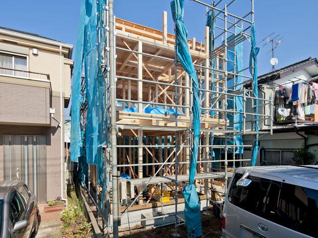 Local appearance photo. Local (12 May 2013) Shooting