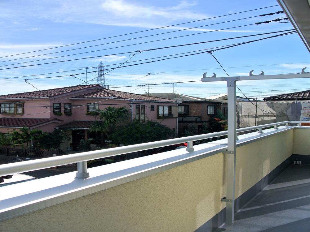 Balcony. Seller construction cases