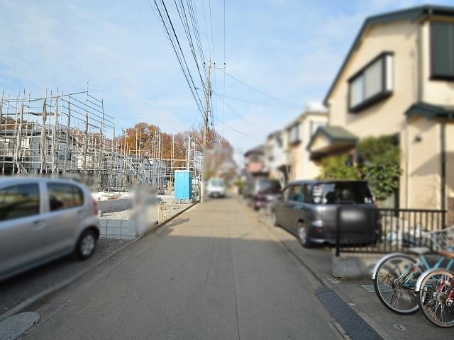 Local photos, including front road. Kodaira Josuishin-cho 3-chome contact road situation