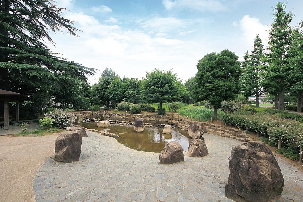 park. Kubo to East Park 670m