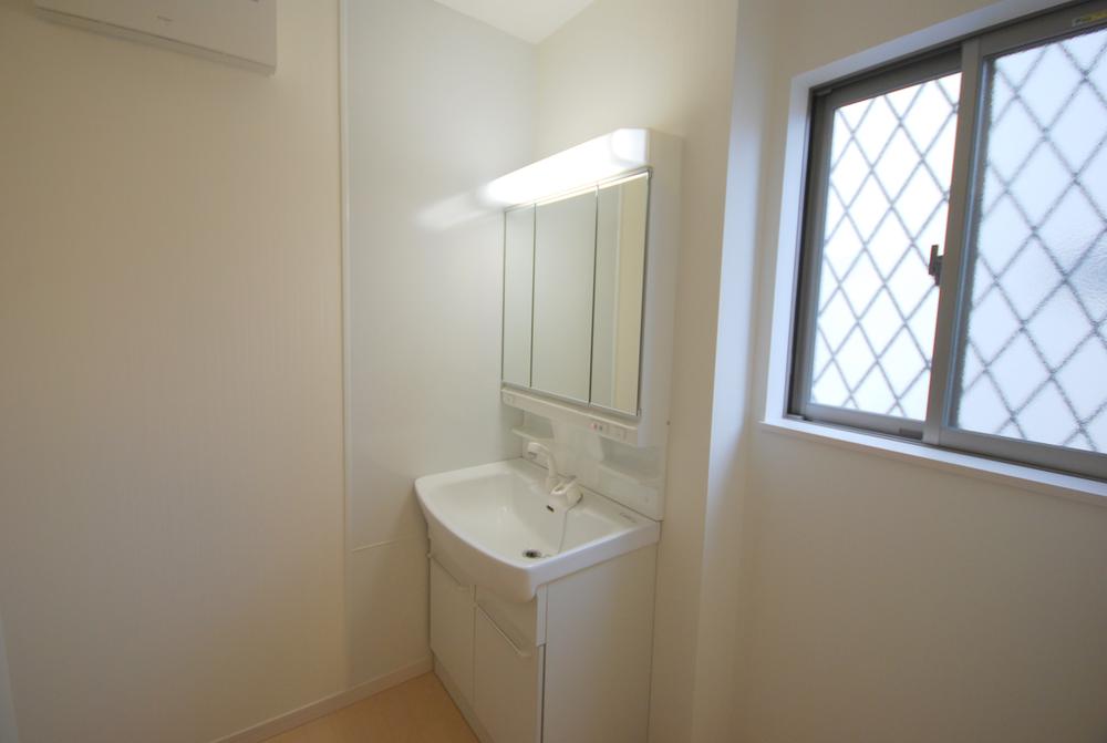 Same specifications photos (Other introspection). Example of construction