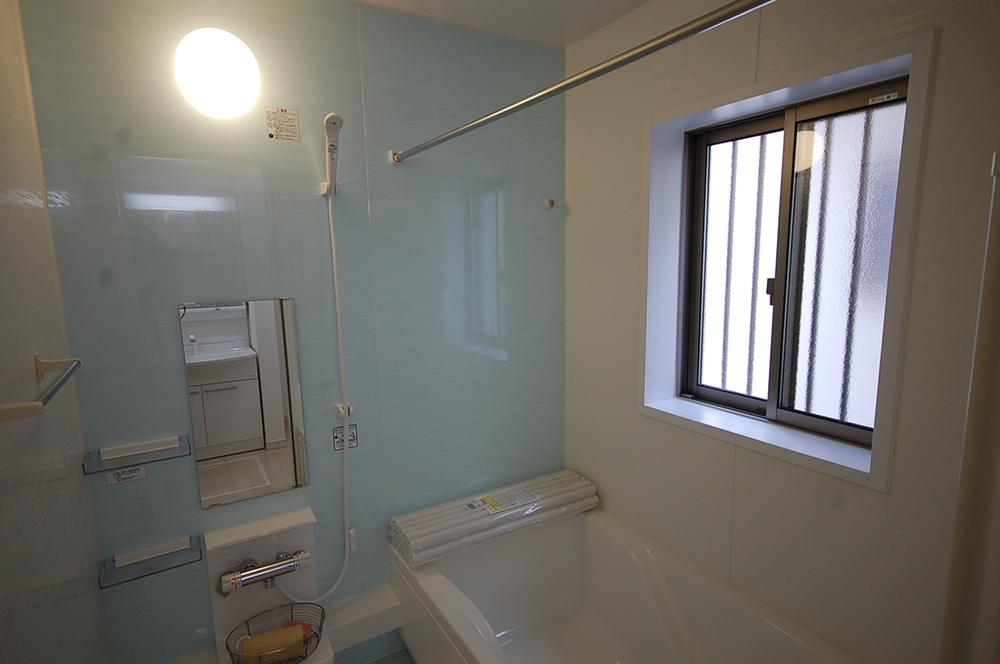 Same specifications photo (bathroom). Example of construction