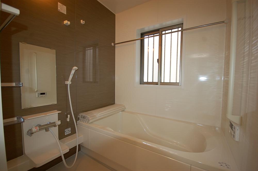 Same specifications photo (bathroom). Example of construction