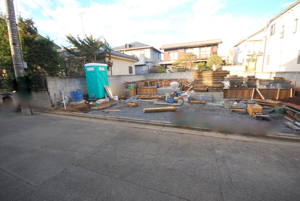 Local appearance photo. Local shooting