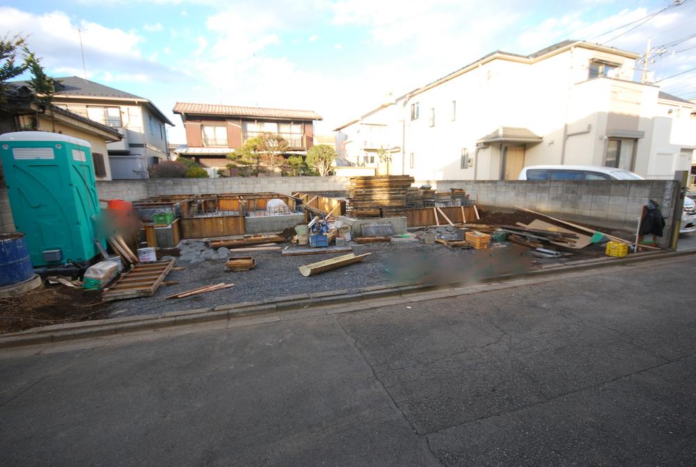 Local appearance photo. Local shooting